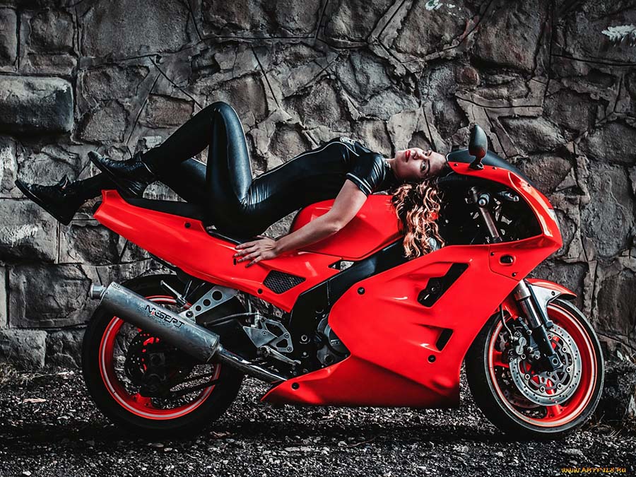 Beautiful girl Beautiful girls and motorcycles in Shizuoka