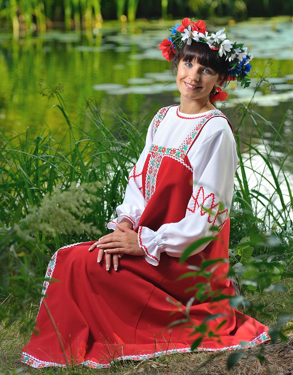 Beautiful girl Girls in Slavic costumes in Shizuoka