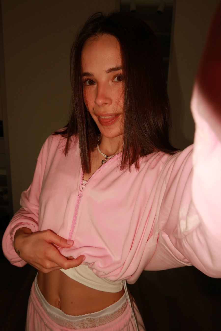 Tina brings the glow — live moments in Shizuoka